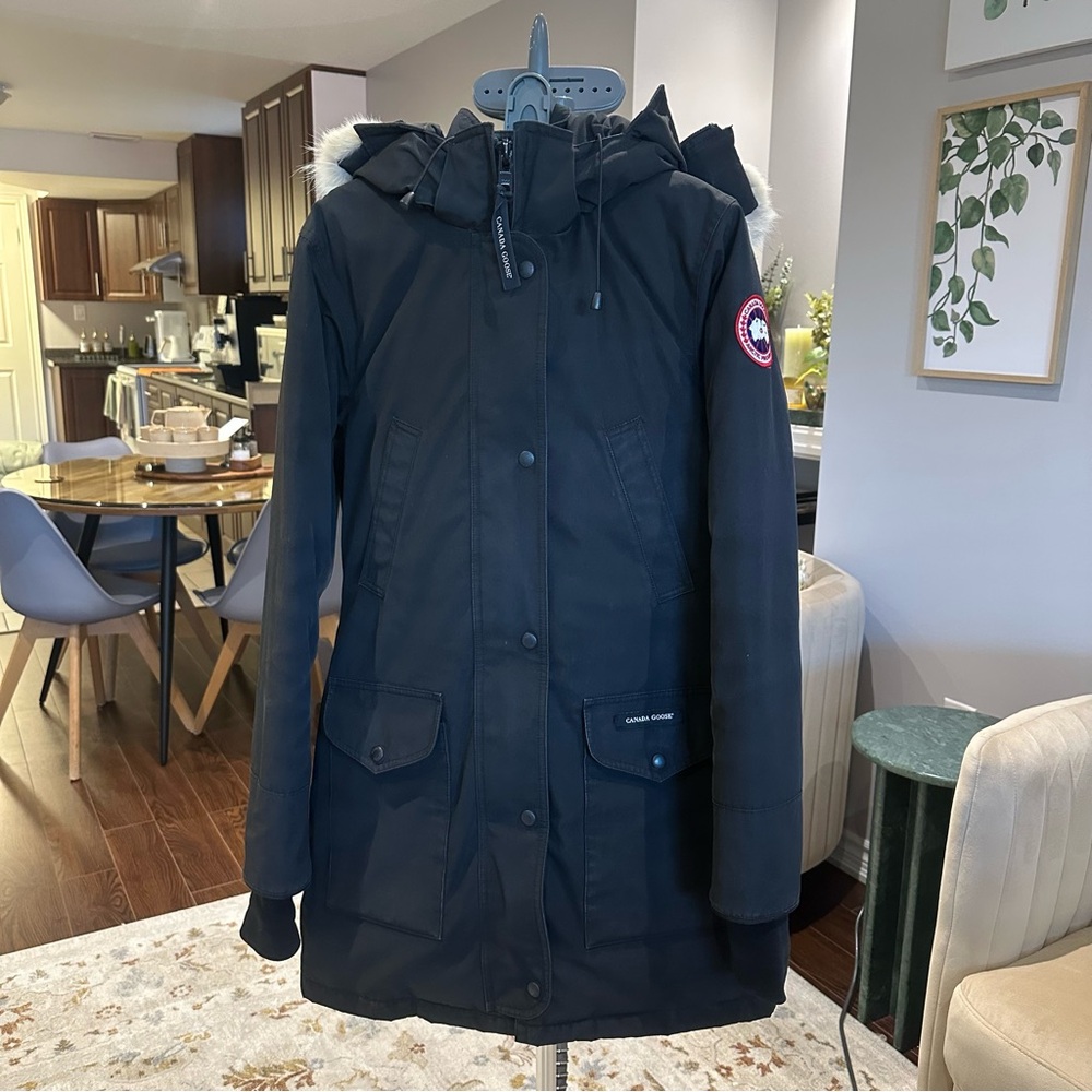 Canada Goose Trillium Black Parka with Fur - Picture 2 of 12